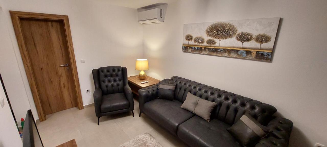 Holiday Apartments Cecilija Supetarska Draga Esterno foto