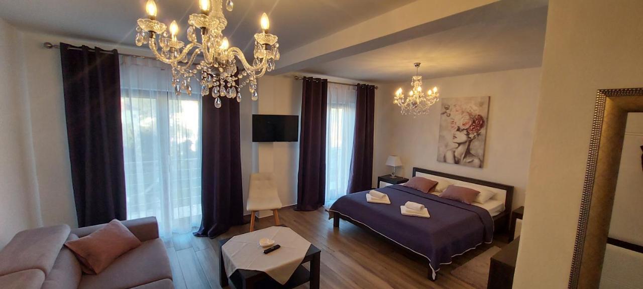 Holiday Apartments Cecilija Supetarska Draga Esterno foto
